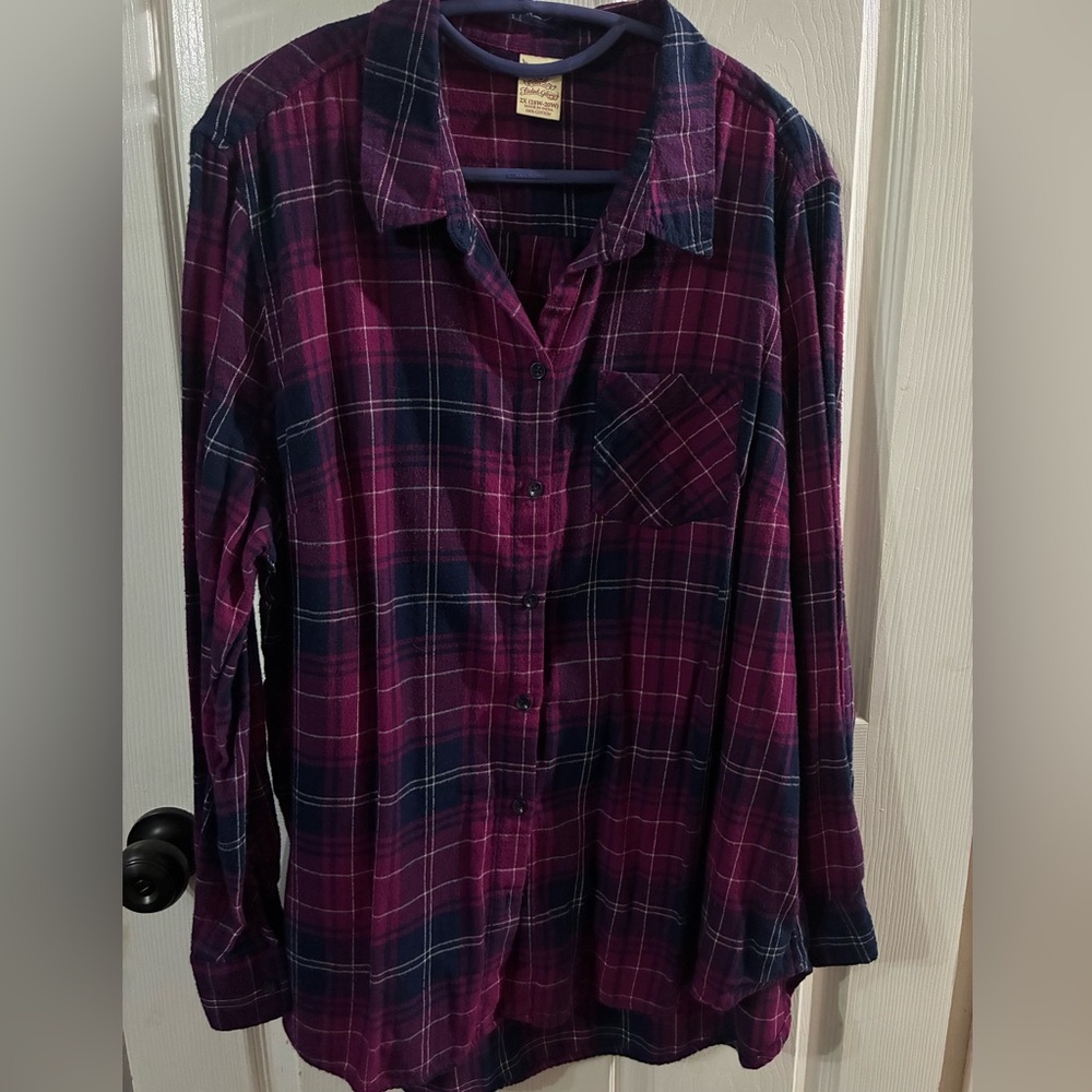 Women’s 2X Button Up Plaid Shirt